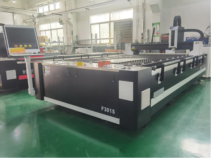 Fiber Laser Cutting Machine