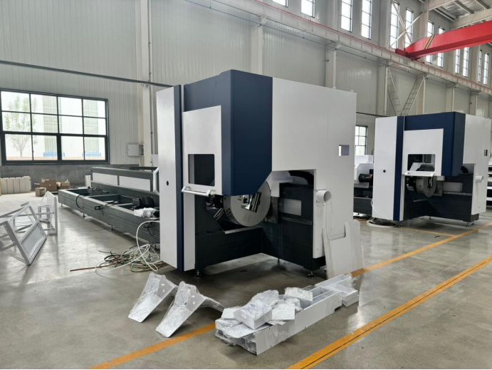 laser cutting machine