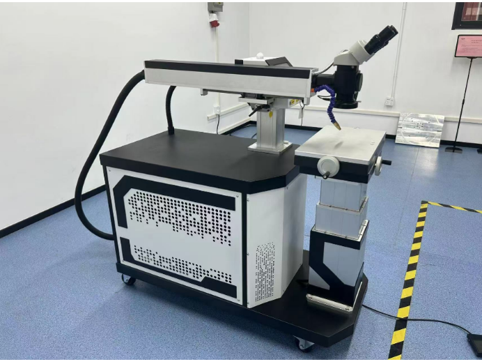 laser welding machine