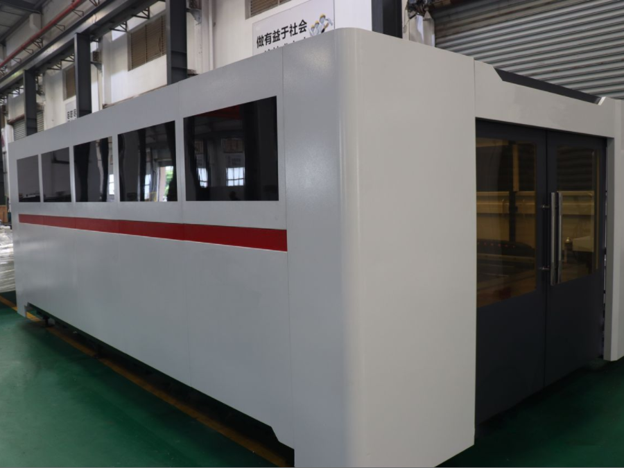 Laser cutting machine